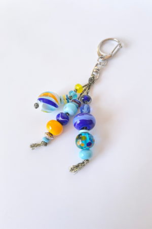 Bijou de sac et porte-clés en perles de verre de Murano bleu et orange avec mousqueton, accessoire artisanal fait main