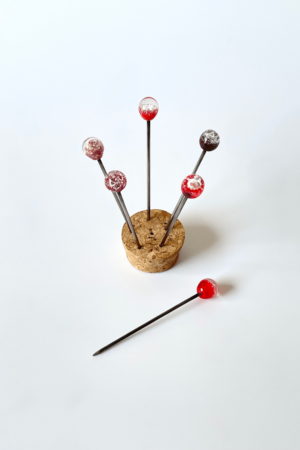 Lot de 6 piques apéritif en verre de Murano avec boules rouges, accessoires artisanaux en acier inoxydable alimentaire